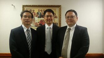 桃四支會的主教團-左起第一諮理謝達慶，主教趙致遠，第二諮理童聿銓
